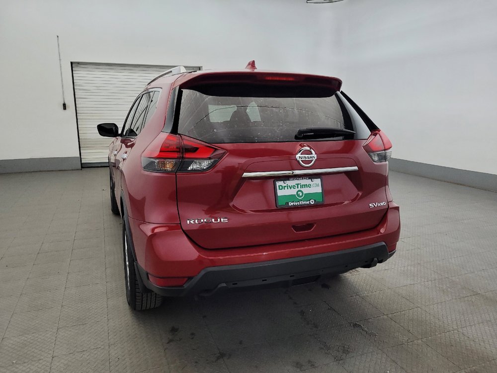 Used 2017 Nissan Rogue SV AWD/4WD image 6