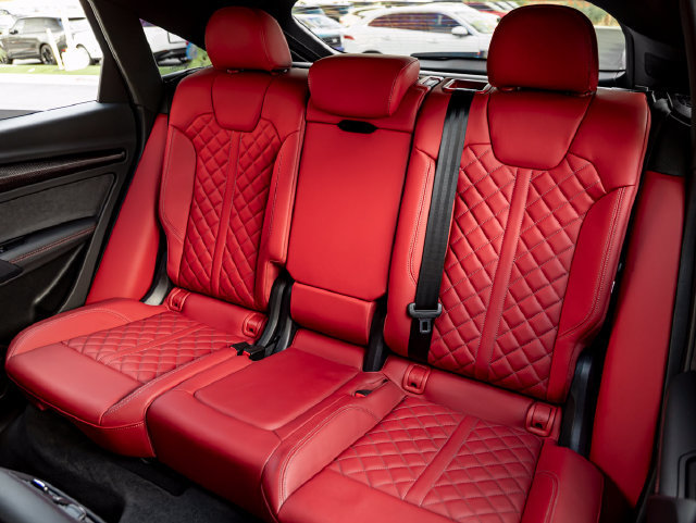 Used 2024 Audi SQ5 Premium Plus AWD/4WD image 31