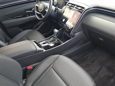 Used 2023 Hyundai Santa Cruz Limited image 15