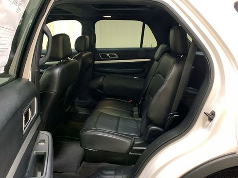 Certified 2017 Ford Explorer XLT w/ Equipment Group 202A image 24