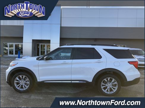 Used 2023 Ford Explorer XLT w/ Equipment Group 202A image 1