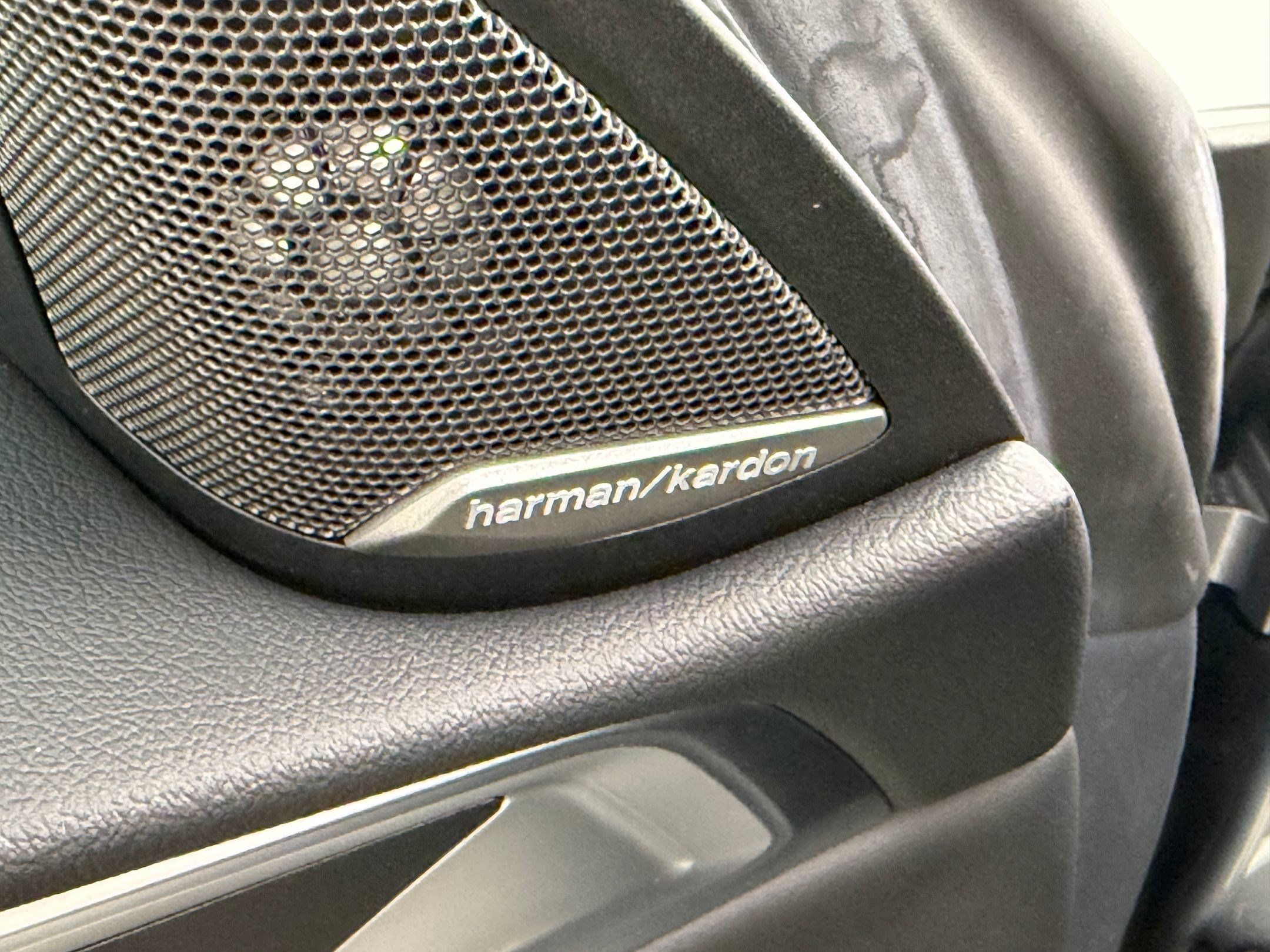 Used 2025 BMW M4 xDrive Competition AWD/4WD image 28