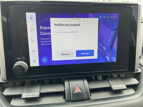 Used 2023 Toyota RAV4 XLE w/ Convenience Package image 18