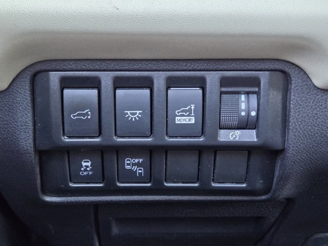 Used 2020 Subaru Ascent Limited w/ Technology Package AWD/4WD image 19