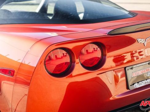 Used 2006 Chevrolet Corvette Z06 w/ Preferred Equipment Group image 37