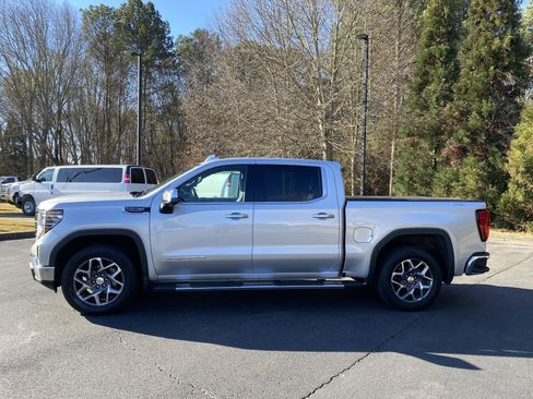 Used 2022 GMC Sierra 1500 SLT w/ SLT Premium Package image 6