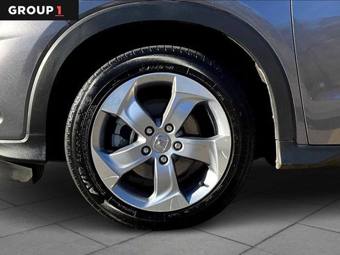 Used 2020 Honda HR-V LX image 10