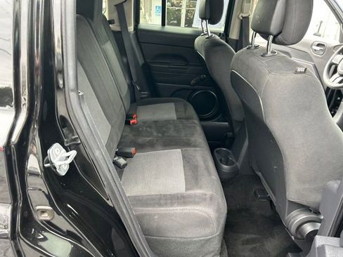 Used 2015 Jeep Patriot Sport image 24