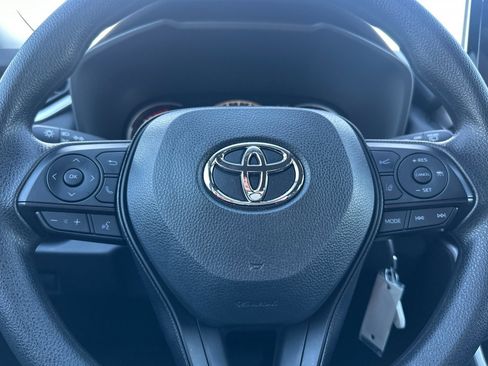 Used 2025 Toyota RAV4 LE image 34