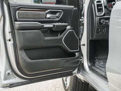 Used 2022 RAM 1500 Laramie AWD/4WD image 39