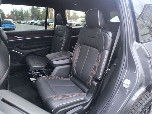 New 2025 Jeep Grand Cherokee L Summit image 23
