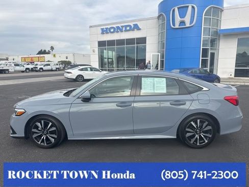 Used 2024 Honda Civic EX image 8