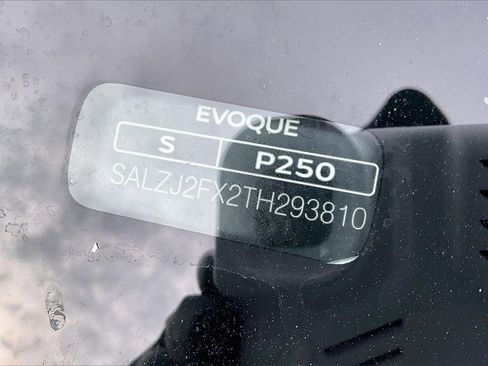 Used 2026 Land Rover Range Rover Evoque S image 24