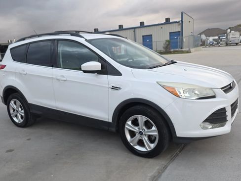 Used 2016 Ford Escape SE w/ Equipment Group 201A FWD image 34