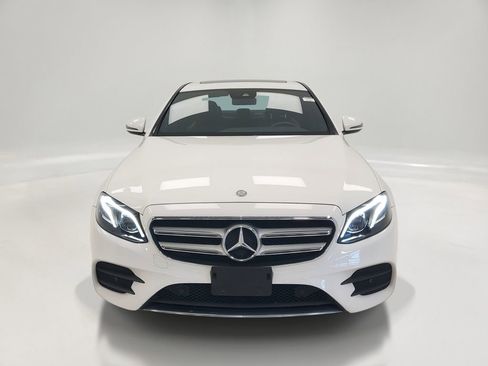 Used 2017 Mercedes-Benz E 300 4MATIC w/ Premium 2 Package image 2