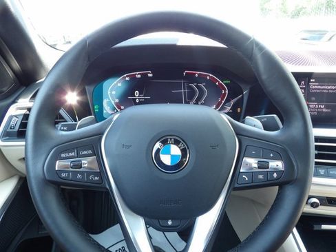 Used 2021 BMW 330i xDrive Sedan w/ Premium Package AWD/4WD image 16