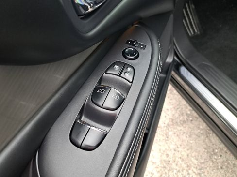 Used 2018 Nissan Murano SL image 10