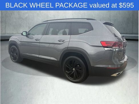Used 2023 Volkswagen Atlas SE w/ Black Wheel Package AWD/4WD image 4