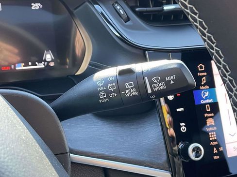 New 2026 Jeep Grand Cherokee Altitude AWD/4WD image 33