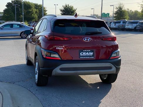 Used 2023 Hyundai Kona SEL w/ Cargo Package FWD image 5