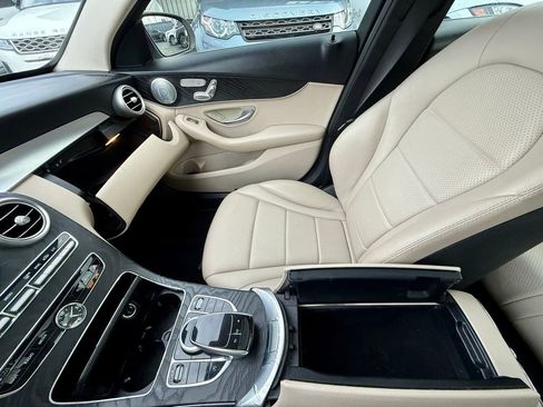 Used 2016 Mercedes-Benz C 300 Sedan image 18