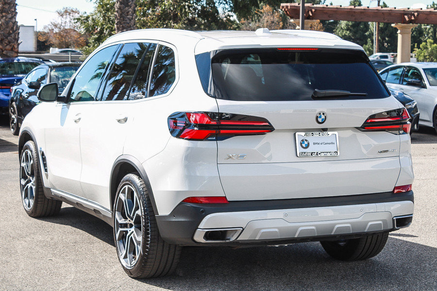 Used 2026 BMW X5 xDrive40i w/ Premium Package AWD/4WD image 4