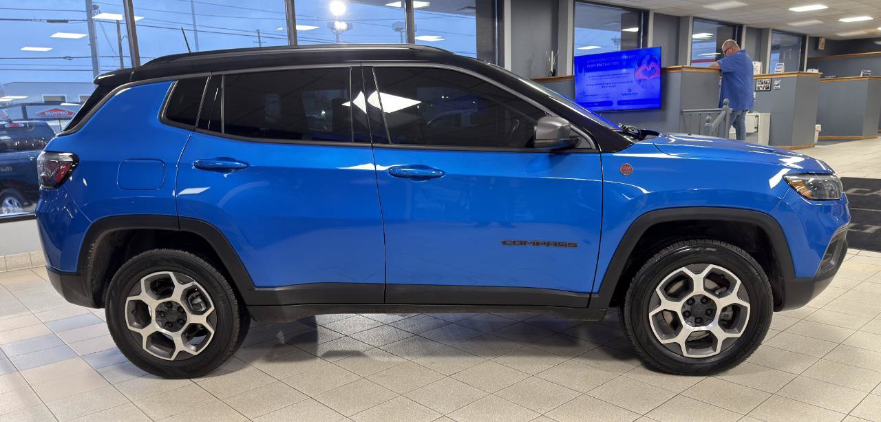 Used 2022 Jeep Compass Trailhawk w/ Trailhawk Elite Group AWD/4WD image 19
