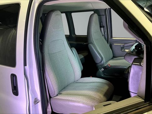 Used 2023 Chevrolet Express 3500 LS RWD image 28