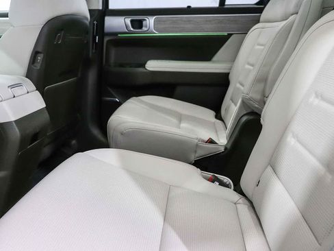 Used 2024 Hyundai Santa Fe Calligraphy AWD/4WD image 19