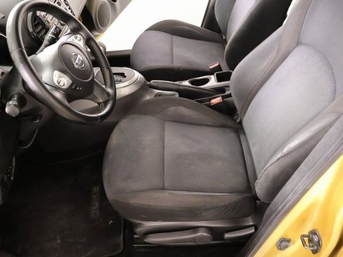 Used 2013 Nissan Juke SV image 9