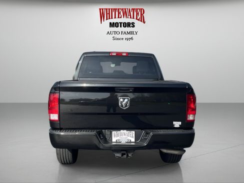 Used 2017 RAM 1500 Express AWD/4WD image 4