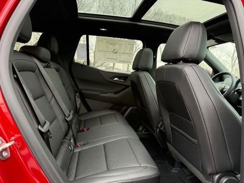 New 2026 Chevrolet Equinox LT w/ Convenience Package II image 6