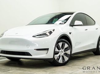 Used 2023 Tesla Model Y Long Range AWD/4WD video 1