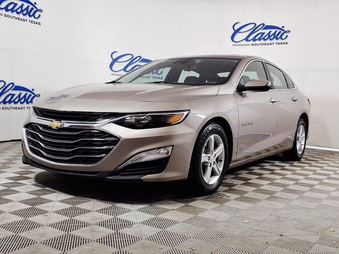 Used 2025 Chevrolet Malibu LS FWD image 5