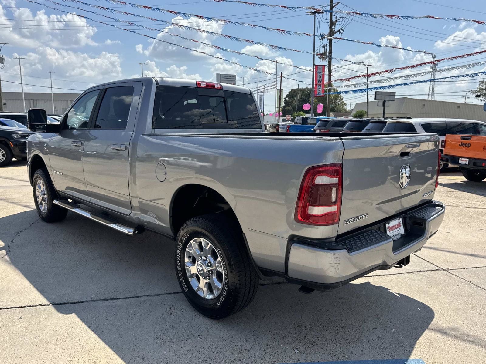 Used 2024 RAM 2500 Laramie AWD/4WD image 5
