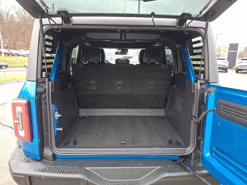 Used 2023 Ford Bronco Badlands image 28