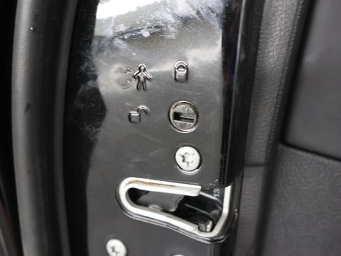Used 2023 Jeep Grand Cherokee L Laredo AWD/4WD image 37
