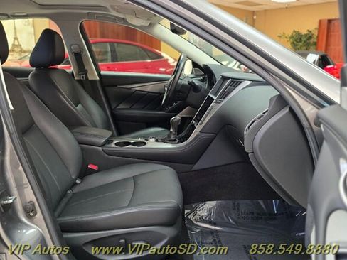 Used 2017 INFINITI Q50 3.0t Premium w/ Cargo Package (L95) image 15