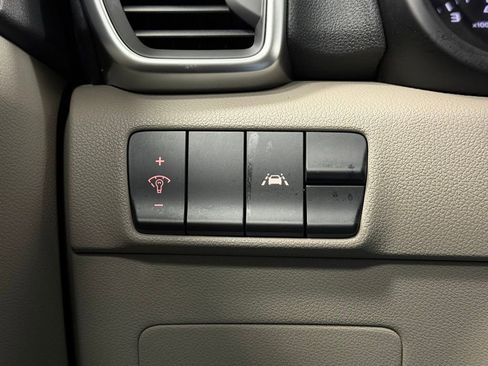 Used 2020 Kia Sportage LX image 14