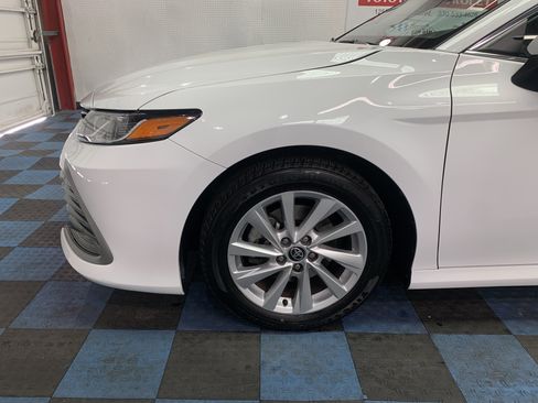 Used 2023 Toyota Camry LE w/ Convenience Package image 9