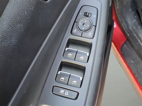 Used 2020 Hyundai Santa Fe SEL w/ Cargo Package image 16