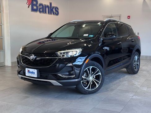 Used 2020 Buick Encore GX Essence w/ Advanced Technology Package image 2