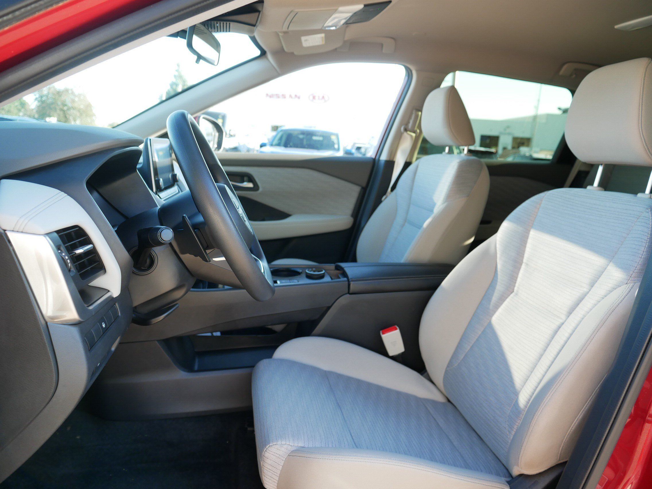Certified 2023 Nissan Rogue SV AWD/4WD image 34