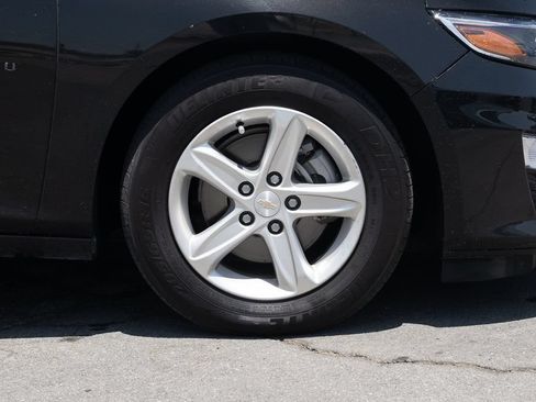 Used 2023 Chevrolet Malibu LT FWD image 12