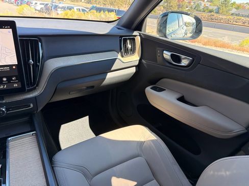 Used 2026 Volvo XC60 B5 Plus AWD/4WD image 13