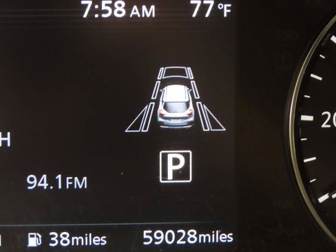 Used 2024 Nissan Kicks SV image 10