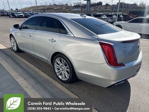 Used 2018 Cadillac XTS Luxury image 4