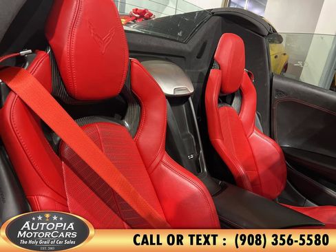 Used 2022 Chevrolet Corvette Stingray Premium Conv w/ Z51 Performance Package image 13