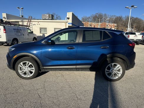 Used 2023 Buick Encore GX Preferred w/ Cold Weather Comfort Package image 4