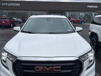 Used 2024 GMC Terrain SLE